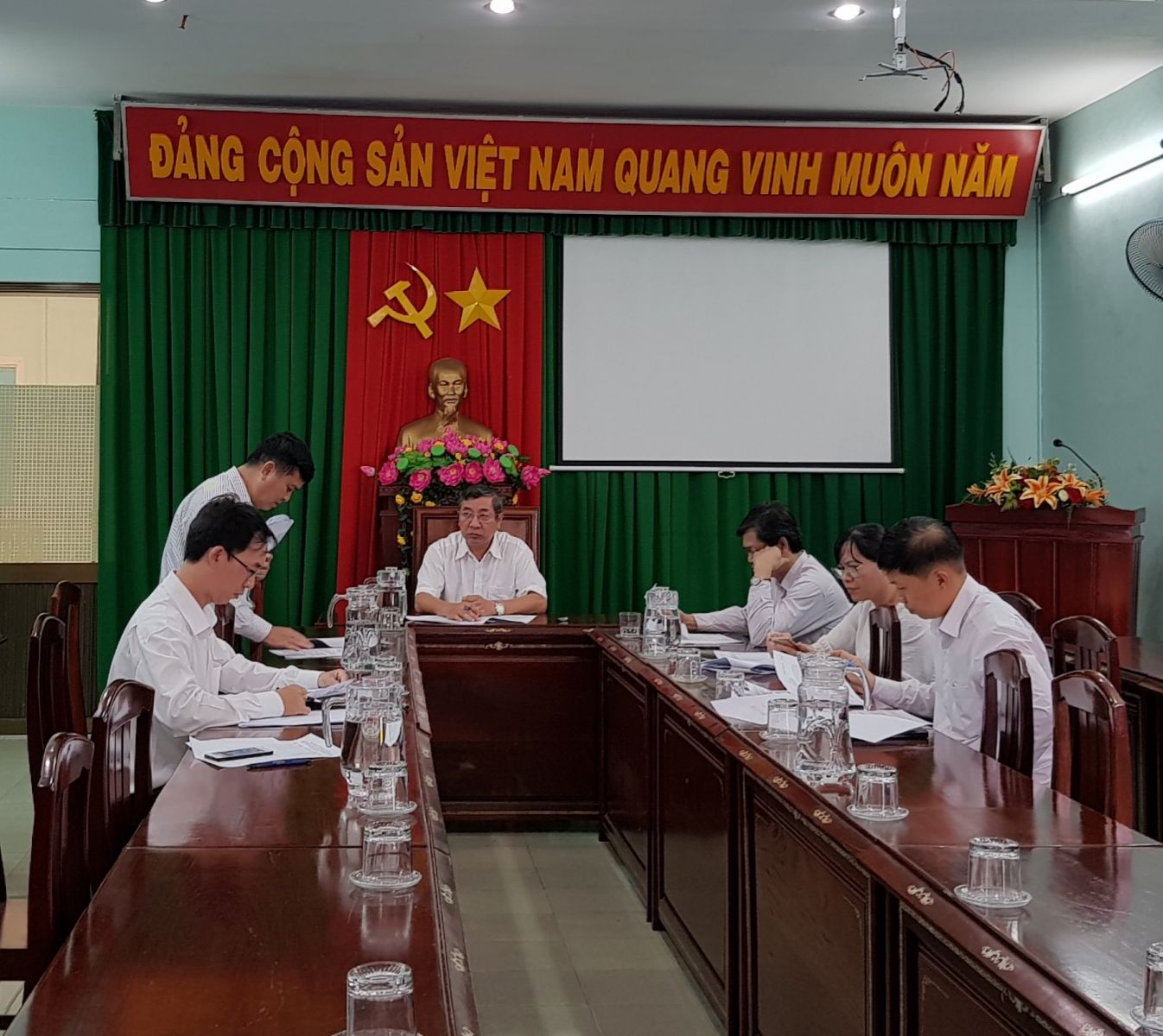 Họp Tổ soạn thảo Quyết định ban hành Quy chế quản lý, phối hợp, khai thác và sử dụng Cơ sở dữ liệu công chứng, chứng thực