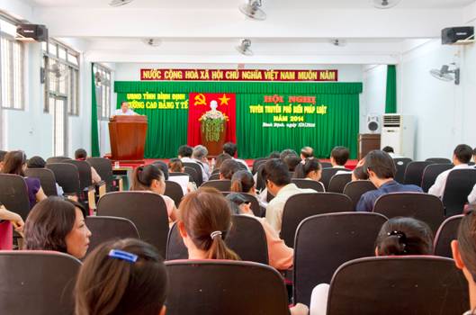 Trường Cao đẳng Y tế Bình Định: Hội nghị tuyên truyền, phổ biến pháp luật năm 2014