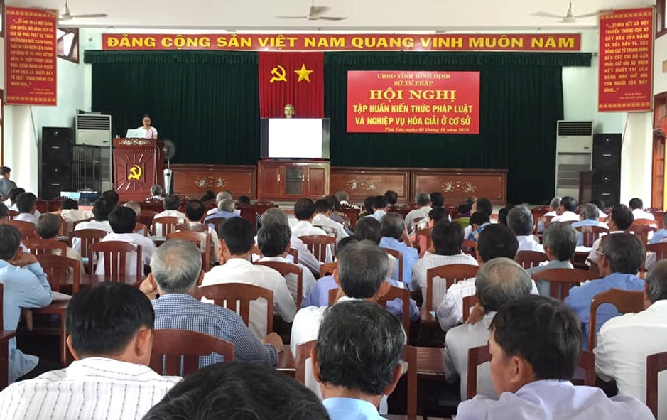Hội nghị tập huấn kiến thức pháp luật và nghiệp vụ hòa giải ở cơ sở tại huyện Phù Cát