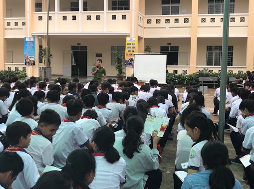 Công an huyện Tây Sơn  Tuyên truyền phòng, chống ma túy cho học sinh 